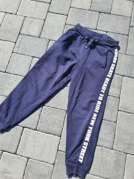 Modré bavlnené tepláky veľ. 148/152, pepperts,146