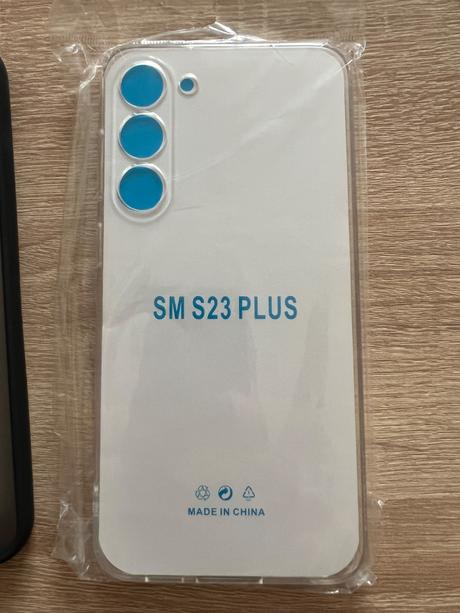 Obaly a sklá na samsung galaxy 23+ -darujem, samsung