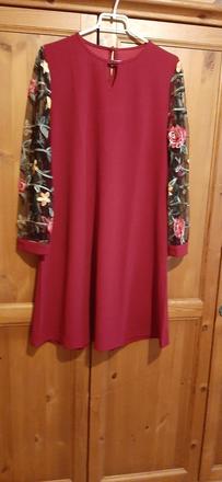 Šaty s kvetinovými, priehľadnými rukávmi, 42