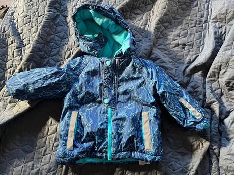 Zimna bunda s reflexnými prvkami, 92