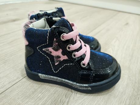 Topánočky pre dievčatko, 20