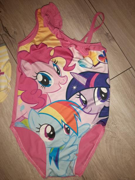 Balíček plavky, ponožky, 104–116