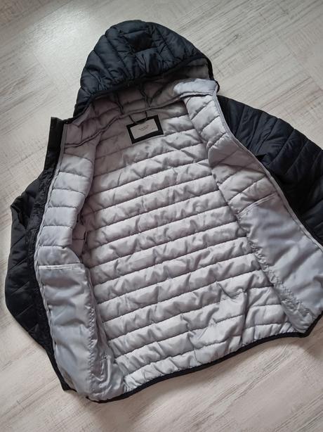 Vetrovka, reserved,146