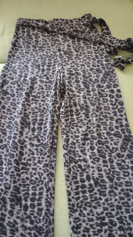 Súprava, lipsy london,40