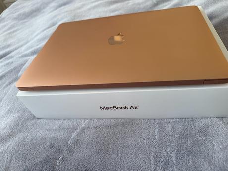 Macbook m1 2020 gold sk, apple