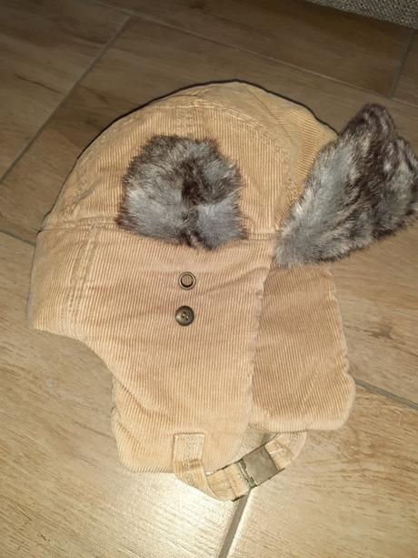 Čiapka-ušianka 64cm, 