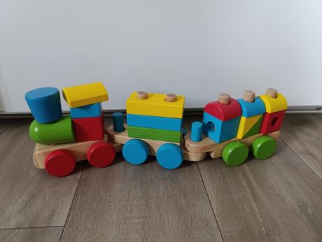 Woody drevený vláčik, 