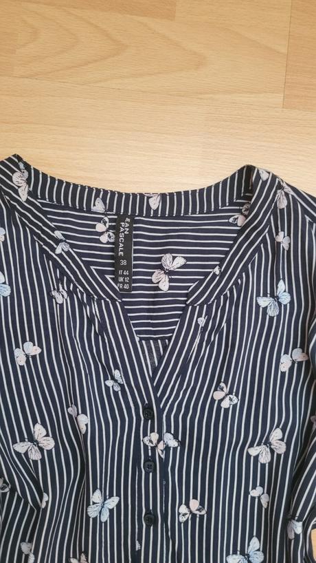 Bluzka s motylikmi, 38