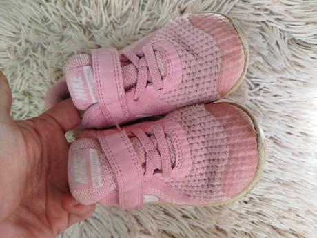 Nike tenisky mäkké ľahučké, nike,25