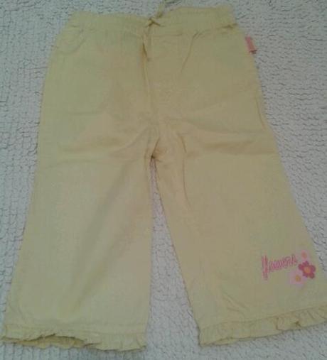 Lahke zlte nohavice s kvietkami, 80