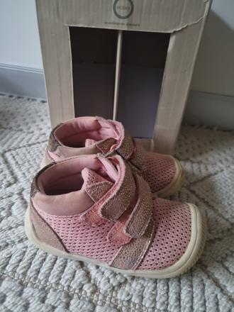 Ruzove tenisky zn. woden, 22