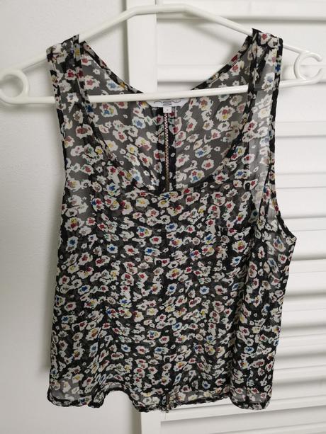 Kvetovaný top, new look,s