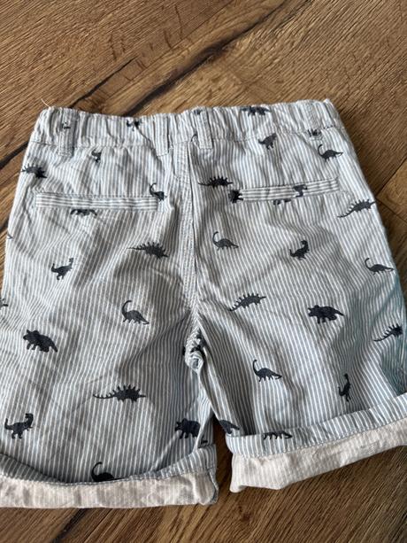 Šortky, f&f,116