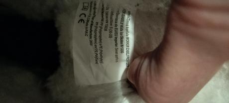 Dievčenské ľadové korčule, 31