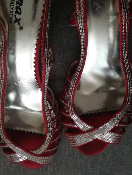 Dámske sandalky., 40