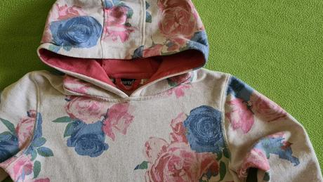 Mikina s kvetmi, pepperts,152