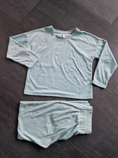 Velúrové pyžamo, sinsay,s