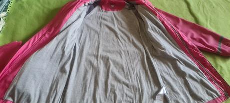 Pogumovaná bunda do dažďa, 158