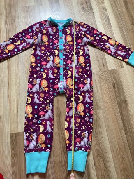 Rastuce pyzamo c. 98/104/110, 98