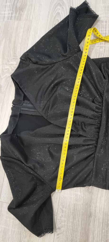 Spoločenské šaty, 38