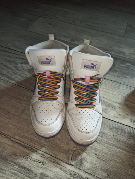 Botasky, puma,37