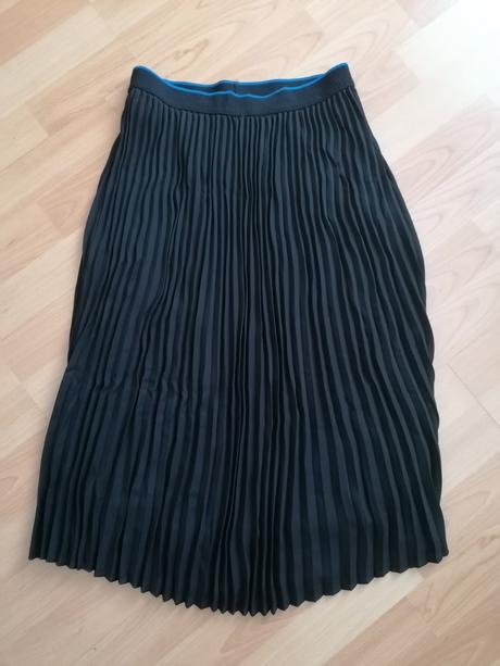 Čierna plysova sukňa, esmara,36