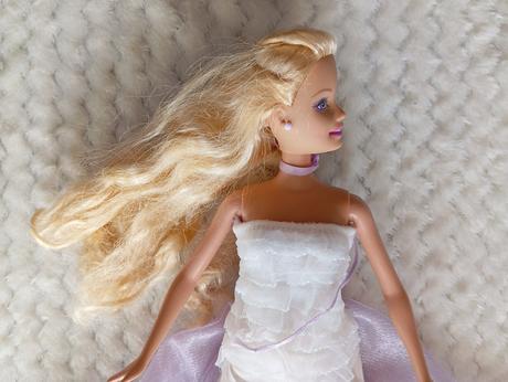 Annika barbie kouzlo pegasu, 