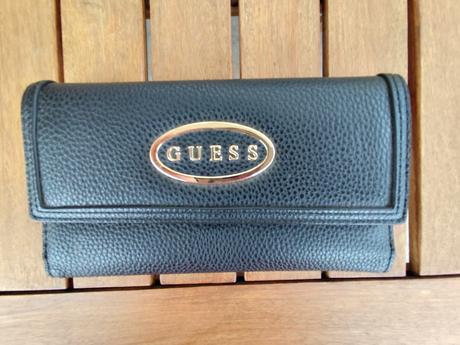 Kožená peňaženka guess. veľkosť 19x11 cm, guess