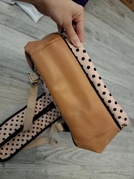 Accessorize guličkový ruksak, 