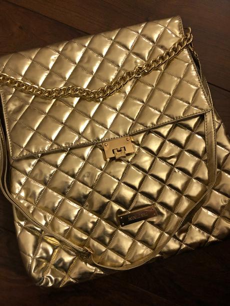 Zlatá kabelka antonello serio, 