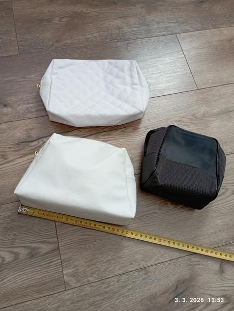 Kozmetické taštičky (už s poštou), 