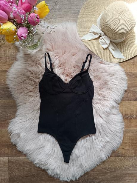 Dámske čierne body, m