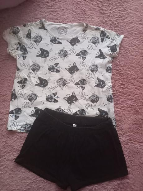 Pyžamo, reserved,146