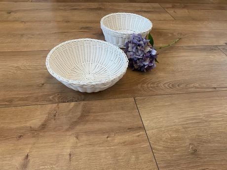 Plastový košík na pečivo,