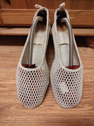 Dierkované balerínky, 38