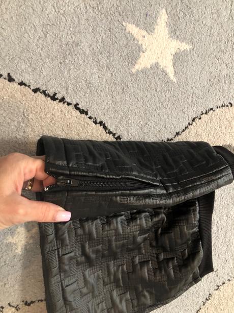 Sukňa so zipsami, 116