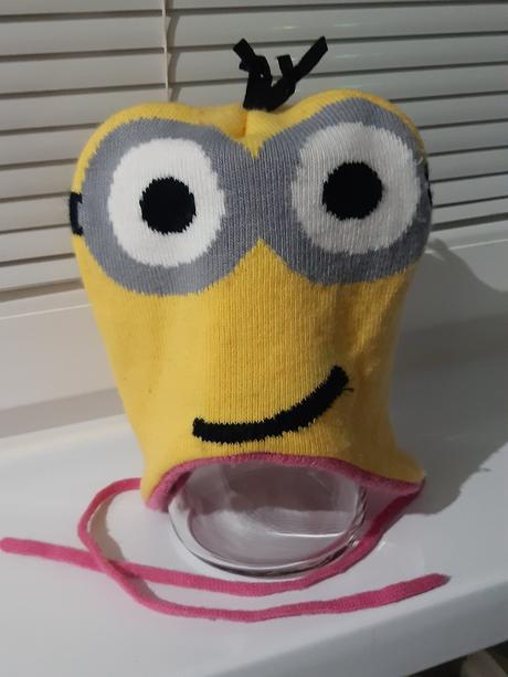 Čiapka minions, 110