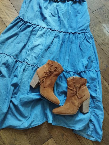 Nove kozene cizmy, 38