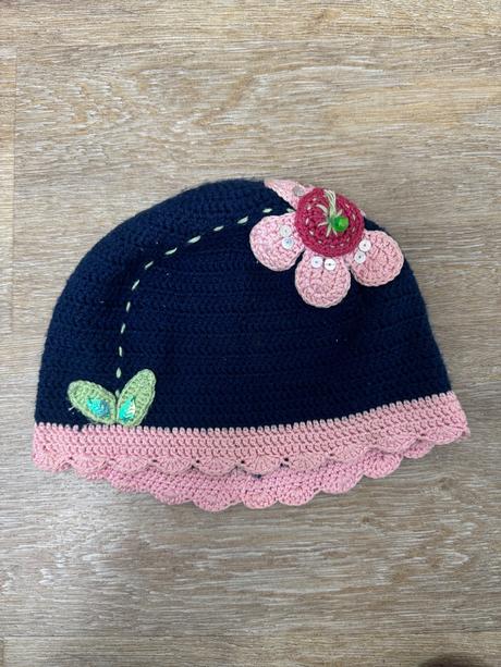 Handmade čiapka s kvietkom, 98