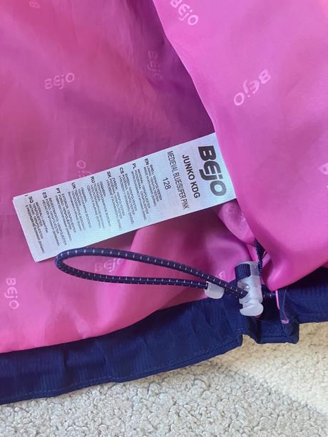 Prechodná bunda, 128