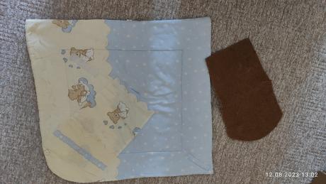 Perinka a vreckár na postieľku, 