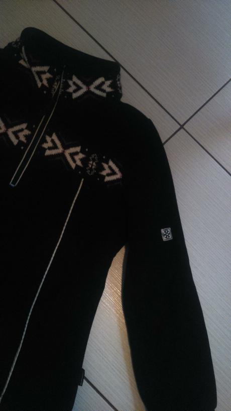 Flisova mikina zo zimným vzorom,s,xs gardamode, s