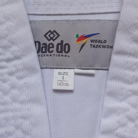 Dobok taekwondo, 140