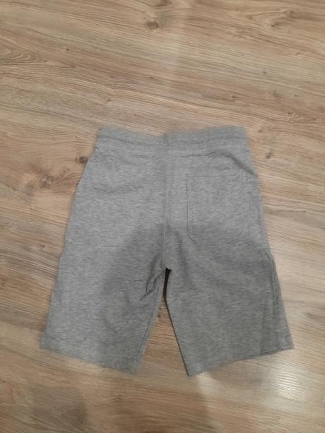 Krátke nohavice, 134