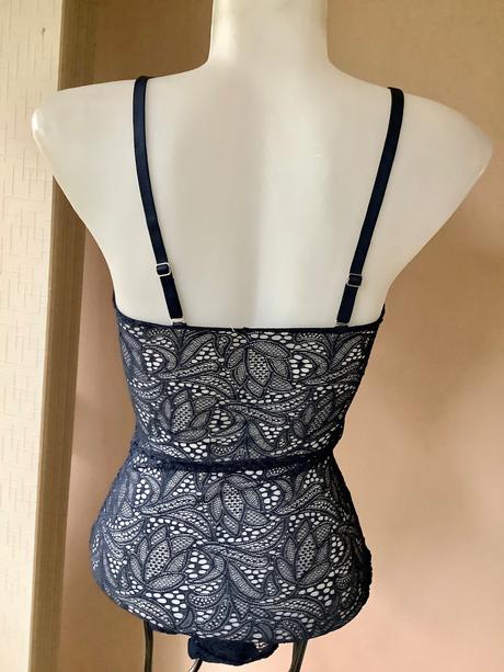 Krajkové body/mo, lindex,s