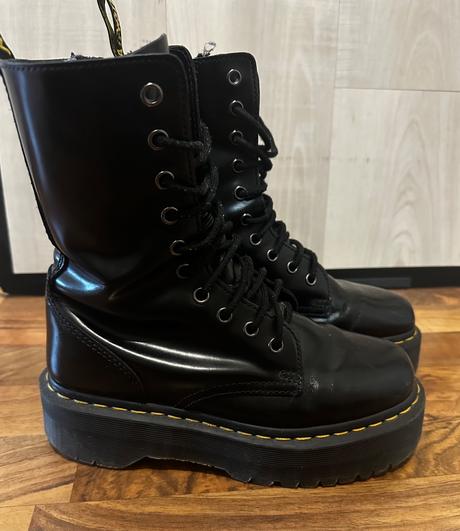 Dr. martens vysoké čižmy, 38