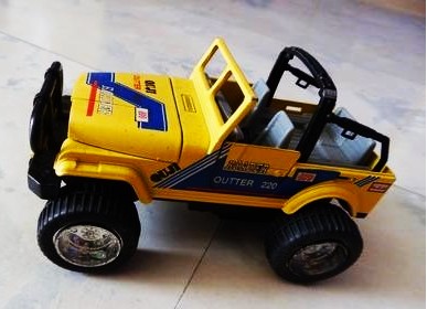 Jeep 3 ks,