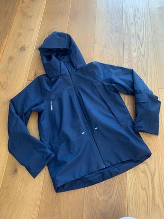 Reima jatkuu prechodná nepremokavá bunda 140/146, reima,140