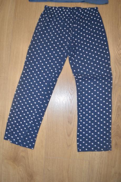 Pyžamo, lupilu,110