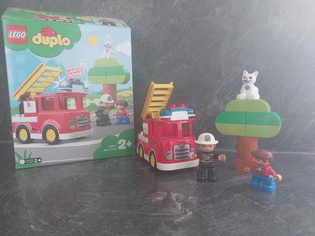 Lego duplo 10901 - hasičské auto, 